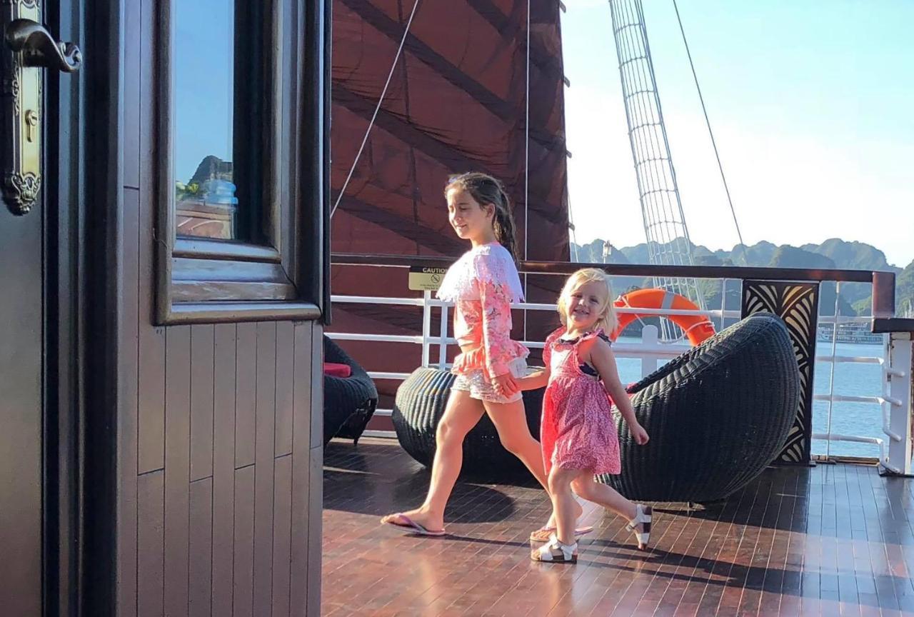 V'Spirit Cruise Hotell Ha Long Eksteriør bilde