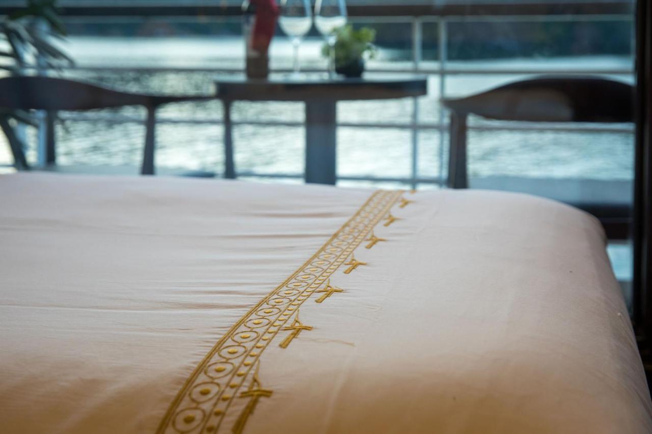 V'Spirit Cruise Hotell Ha Long Eksteriør bilde