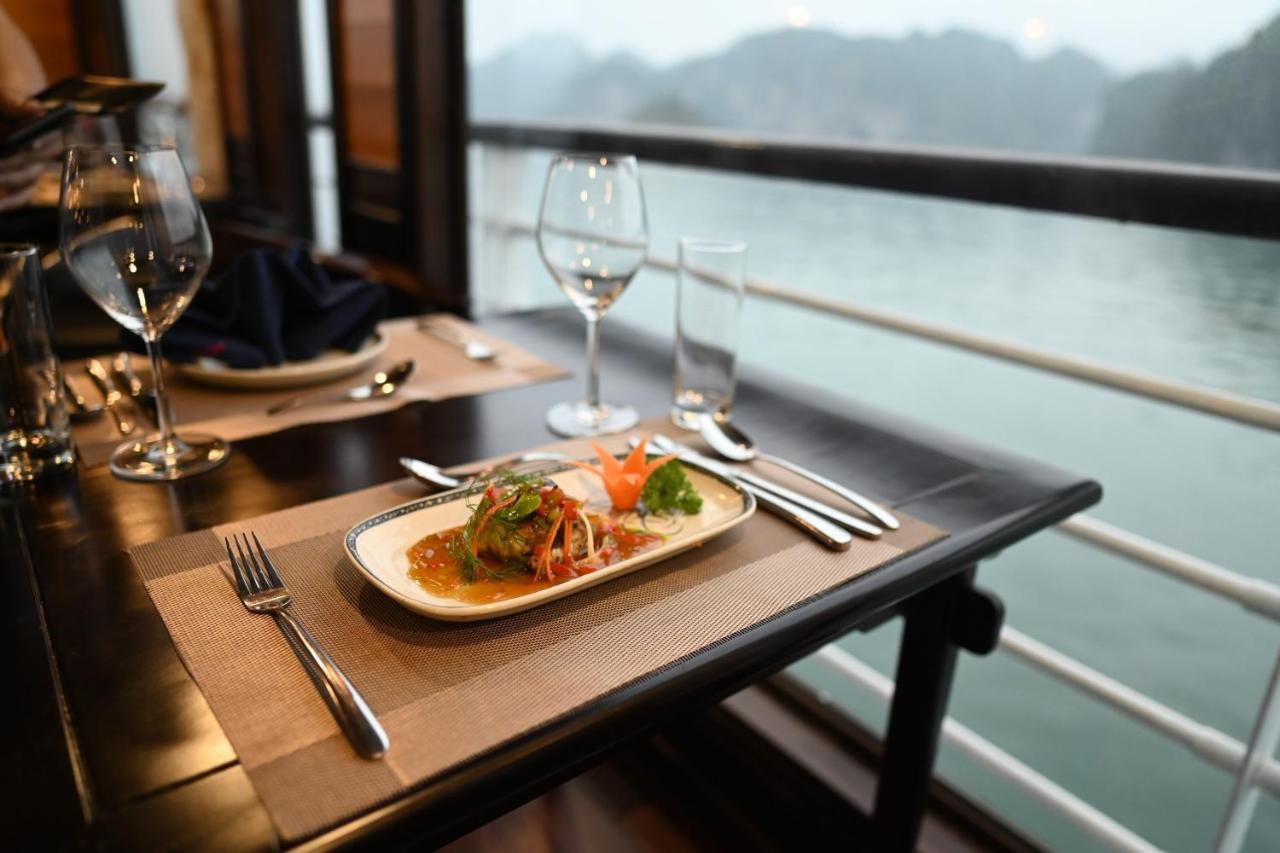V'Spirit Cruise Hotell Ha Long Eksteriør bilde