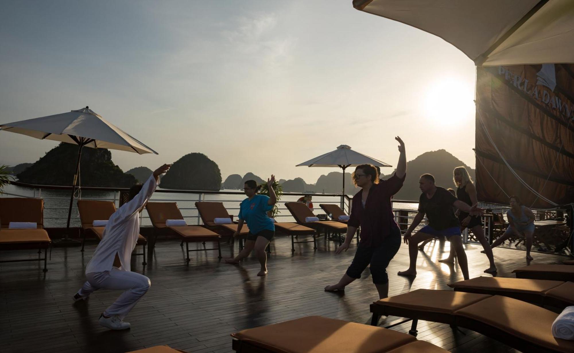 V'Spirit Cruise Hotell Ha Long Eksteriør bilde
